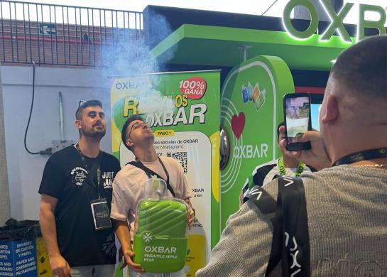 OXBAR Atrai multidões na VAPEXPO Espanha 2026